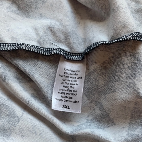 LuLaRoe Black and White High Low Dress - Picture 4 of 4